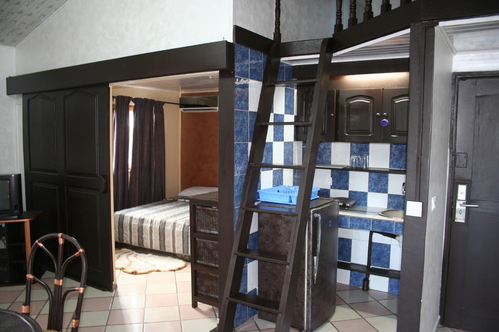 Hotel Napoleon Lagune Lome Ngoại thất bức ảnh