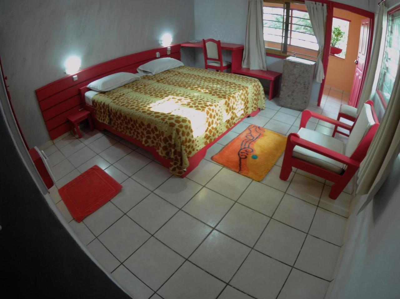 Hotel Napoleon Lagune Lome Ngoại thất bức ảnh