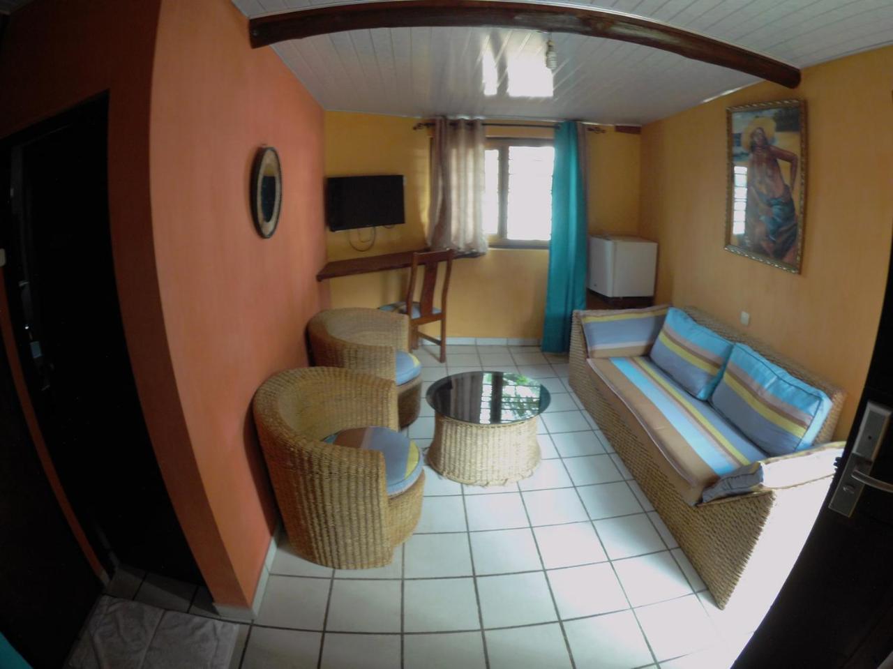Hotel Napoleon Lagune Lome Ngoại thất bức ảnh