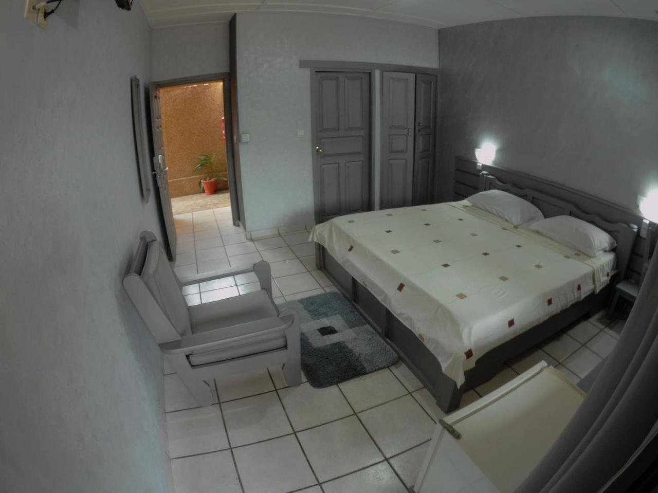 Hotel Napoleon Lagune Lome Ngoại thất bức ảnh